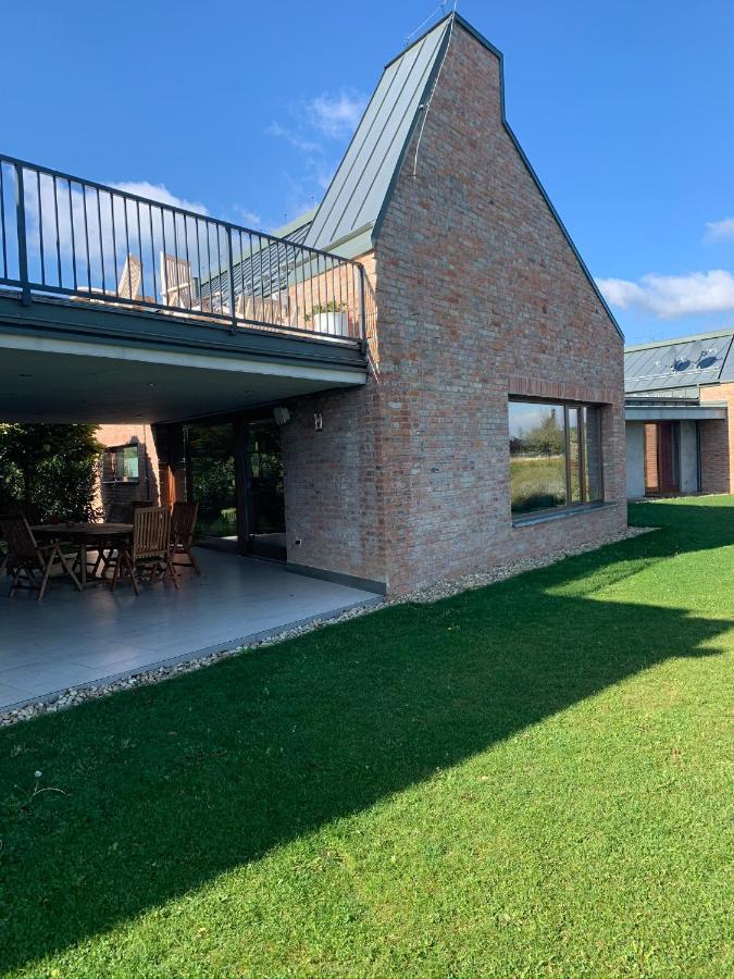 Oeregtoelgy Vendeghaz Villa Szár Dış mekan fotoğraf